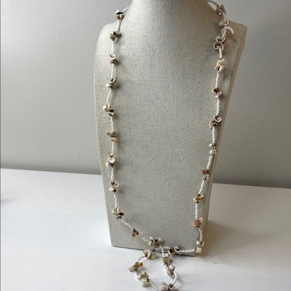 Shell necklace - Picture 2 of 3